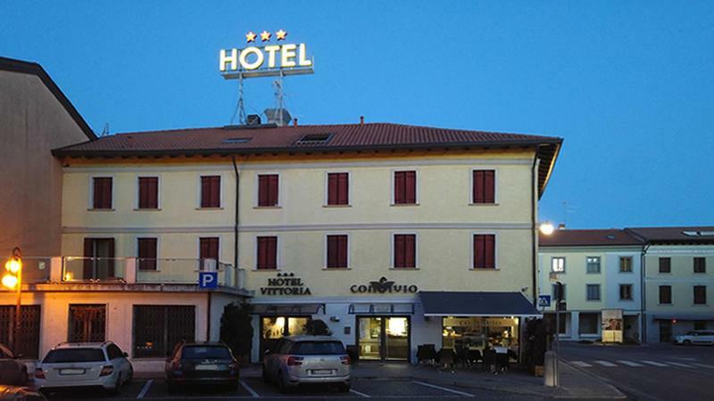 Hotel Vittoria San Giórgio di Nogaro Екстериор снимка