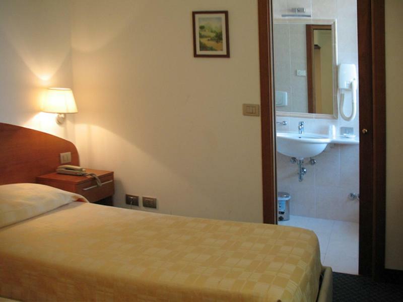Hotel Vittoria San Giórgio di Nogaro Екстериор снимка